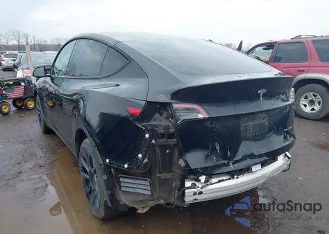 2022 Tesla Model Y Long Range Dual Motor All-Wheel Drive from USA, damaged, VIN 7SAYGDEE2NF414094